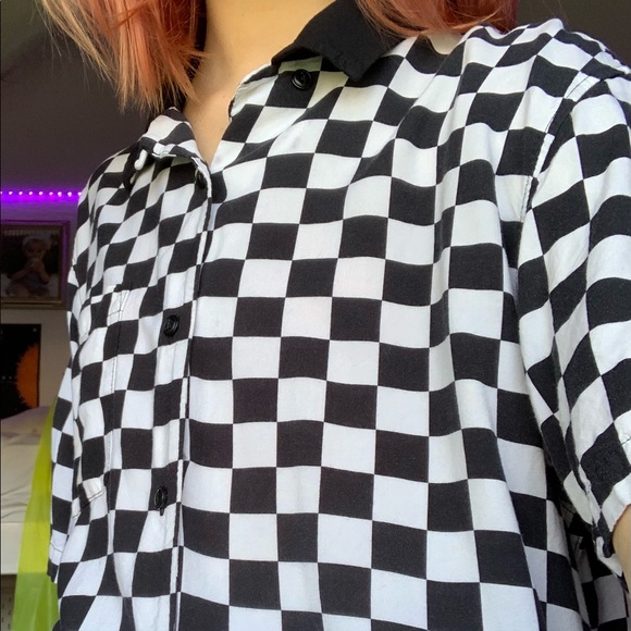 black and white button up - Picture 1 of 3